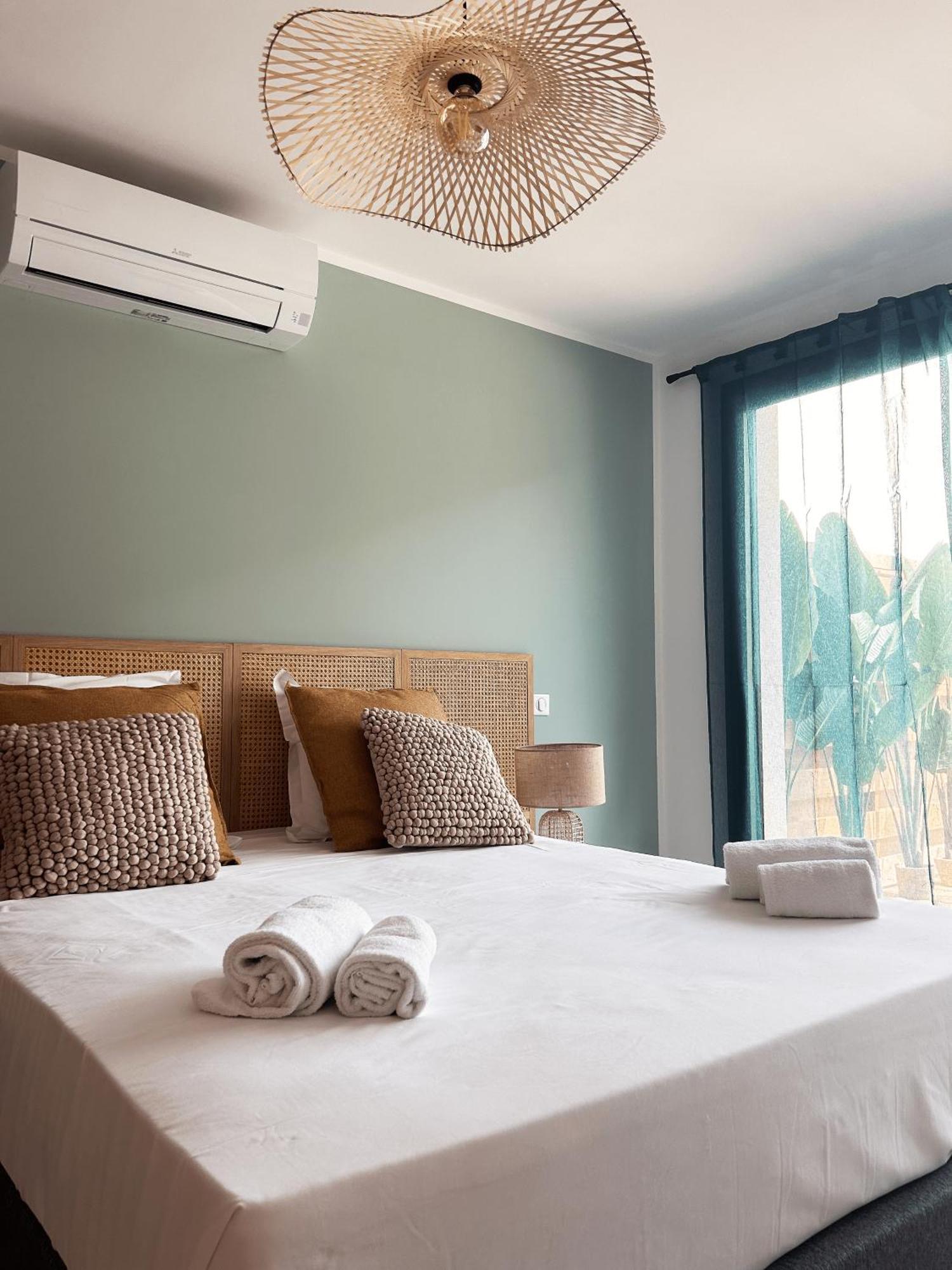 Hotel A Stretta Propriano  Kültér fotó